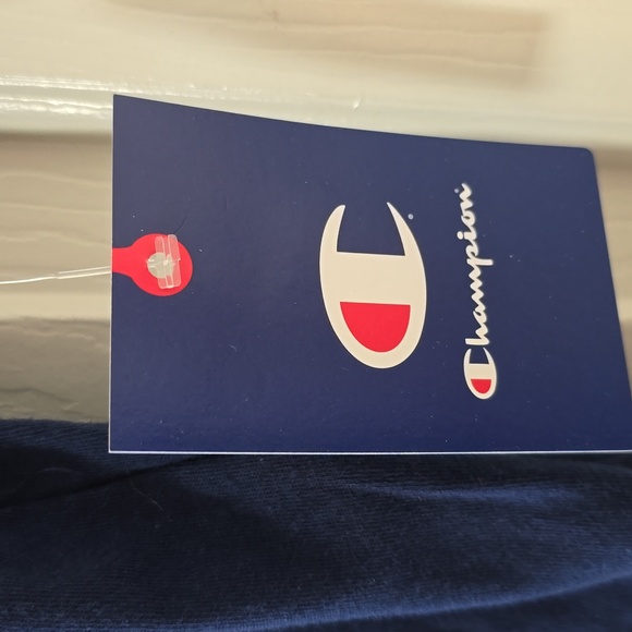 CHAMPION BRAND SIGNATURE BOYS DARK BLUE SHORT SLEEVE TEE-SHIRT SIZE XL 18/20 - Picture 6 of 15